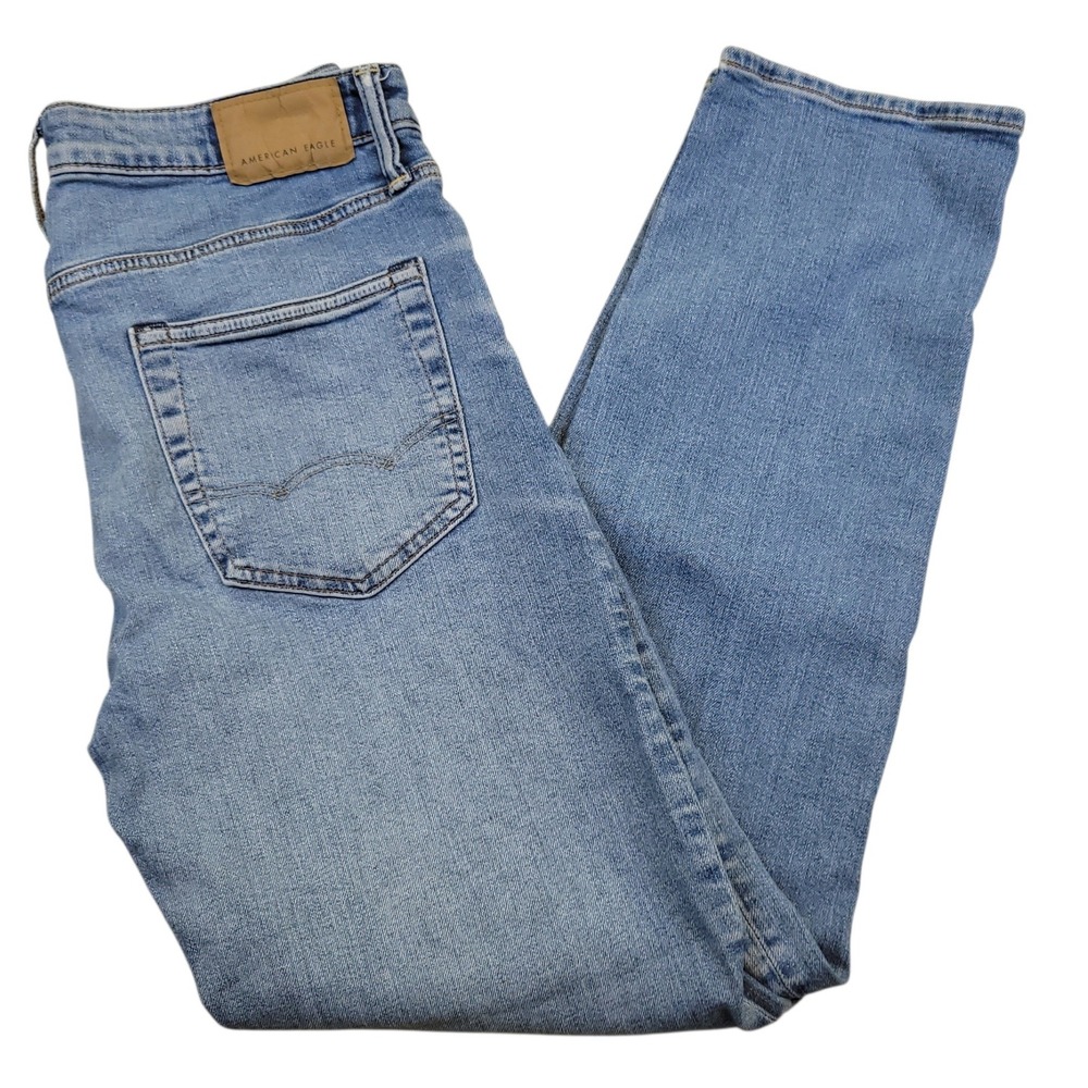 American Eagle Outfitters Airflex Mens Jeans 30x32 Straight Fit Light Wash Denim